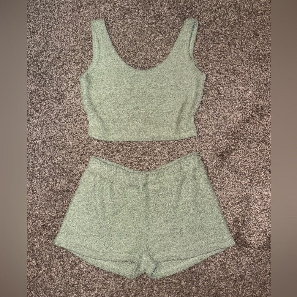 Green Lounge Set
